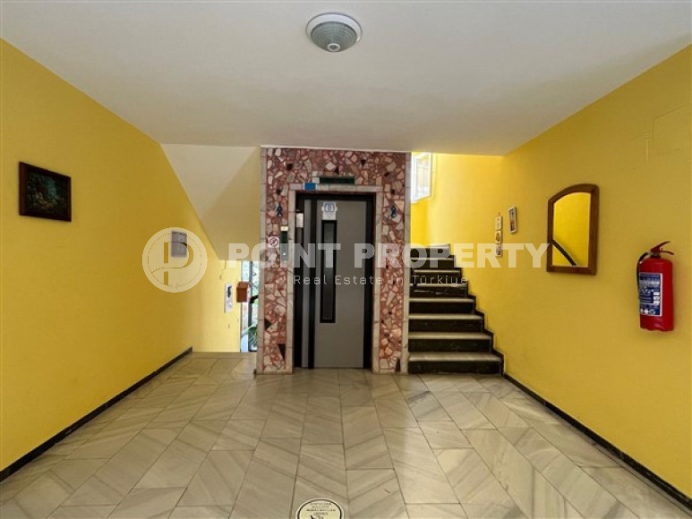 Furnished three-room apartment, 110m², 300m from the sea in Oba, Alanya-id-2723-photo-25