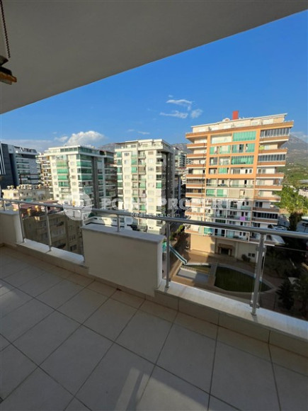 Inexpensive one-bedroom apartment, 65m², 400m from the sea in Mahmutlar, Alanya-id-2726-photo-16
