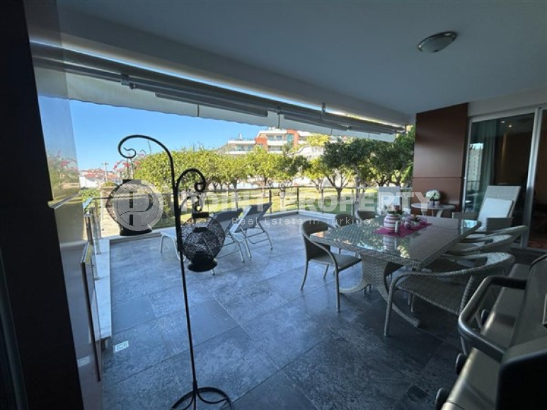 Респектабельная четырёхкомнатная квартира 250 м2, с двумя роскошными балконами, в комплексе с отельной инфраструктурой, Джикджилли, Аланья-id-2731-фото-16