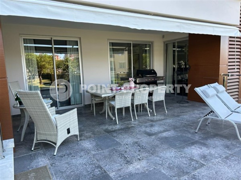 Респектабельная четырёхкомнатная квартира 250 м2, с двумя роскошными балконами, в комплексе с отельной инфраструктурой, Джикджилли, Аланья-id-2731-фото-19