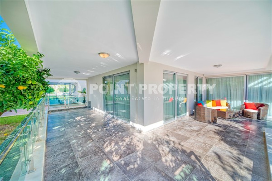 Элитный четырёхкомнатный дуплекс 350 м2, с прямым выходом к бассейну, подходит по получение гражданства, Джикджилли, Аланья-id-2732-фото-18