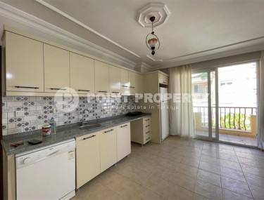 Three-room apartment, 105m² in a residence with a swimming pool in the center of Alanya-id-2736-photo-2