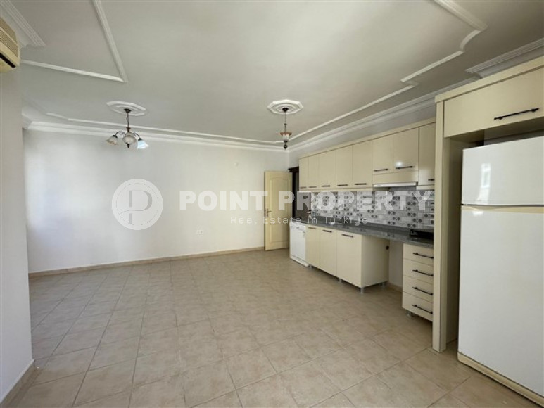 Three-room apartment, 105m² in a residence with a swimming pool in the center of Alanya-id-2736-photo-3