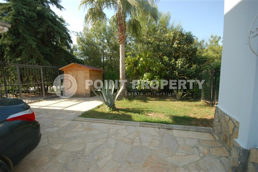 Private furnished villa 4+1, 220m² in a picturesque location in Avsallar, Alanya-id-2740-photo-2