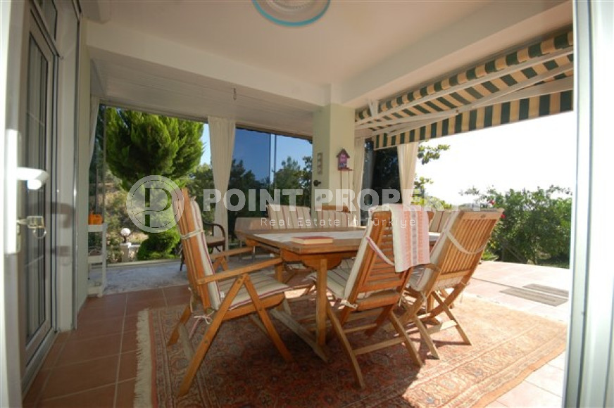 Private furnished villa 4+1, 220m² in a picturesque location in Avsallar, Alanya-id-2740-photo-7