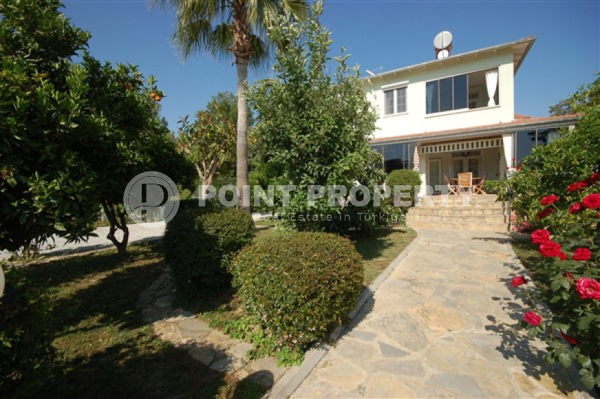 Private furnished villa 4+1, 220m² in a picturesque location in Avsallar, Alanya-id-2740-photo-16