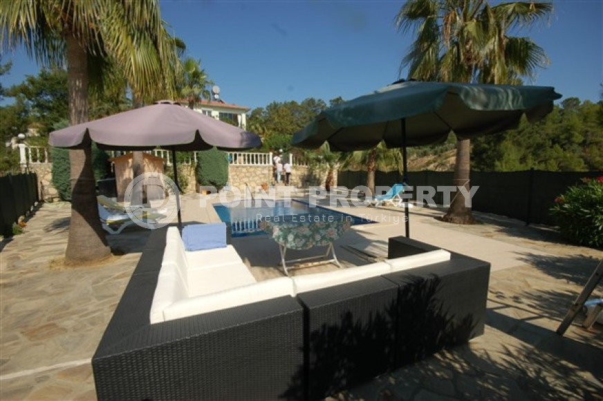 Private furnished villa 4+1, 220m² in a picturesque location in Avsallar, Alanya-id-2740-photo-22