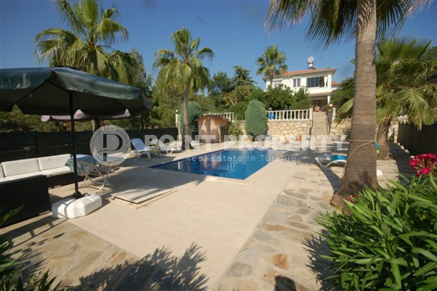 Private furnished villa 4+1, 220m² in a picturesque location in Avsallar, Alanya-id-2740-photo-25
