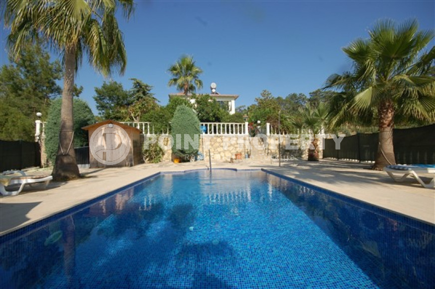 Private furnished villa 4+1, 220m² in a picturesque location in Avsallar, Alanya-id-2740-photo-26