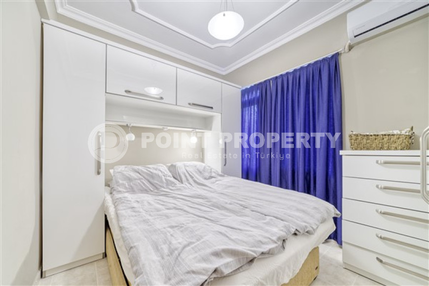 Ready to move in, one bedroom apartment, 55m², 200m from the sea in the center of Alanya-id-2741-photo-5