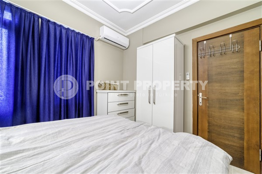 Ready to move in, one bedroom apartment, 55m², 200m from the sea in the center of Alanya-id-2741-photo-6