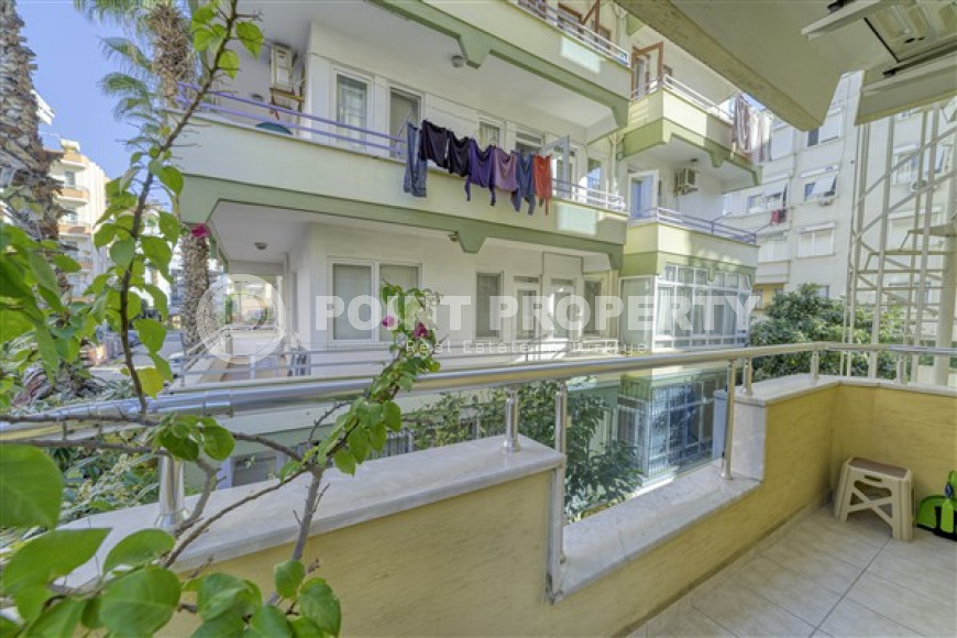Ready to move in, one bedroom apartment, 55m², 200m from the sea in the center of Alanya-id-2741-photo-8