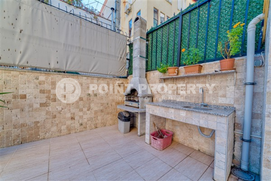 Ready to move in, one bedroom apartment, 55m², 200m from the sea in the center of Alanya-id-2741-photo-13