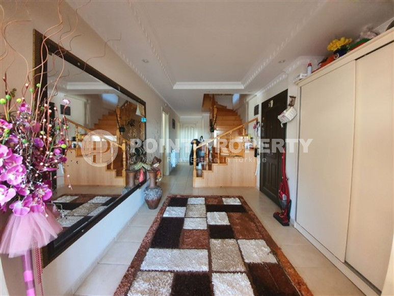 Six-room penthouse, 360m², overlooking the Alanya Fortress in the center of Alanya, 900m from the sea-id-2745-photo-8