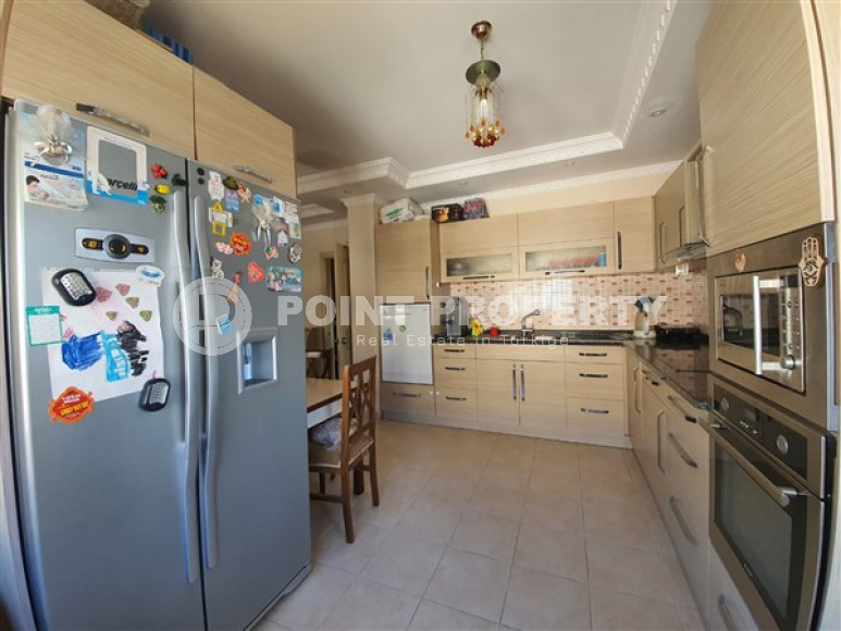 Six-room penthouse, 360m², overlooking the Alanya Fortress in the center of Alanya, 900m from the sea-id-2745-photo-9