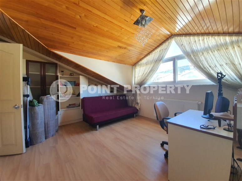 Six-room penthouse, 360m², overlooking the Alanya Fortress in the center of Alanya, 900m from the sea-id-2745-photo-20