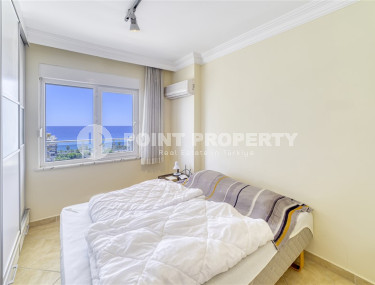 Apartment 2+1, area 120m², with sea views, on the main street of Mahmutlar, 300m from the Mediterranean Sea-id-1242-photo-2