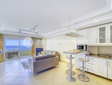 Apartment 2+1, area 120m², with sea views, on the main street of Mahmutlar, 300m from the Mediterranean Sea-id-1242-photo-3