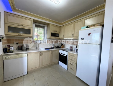 Квартира с выходом в сад, площадью 120 м2, планировкой 2+1 в районе Каргыджак, Аланья-id-2752-фото-4