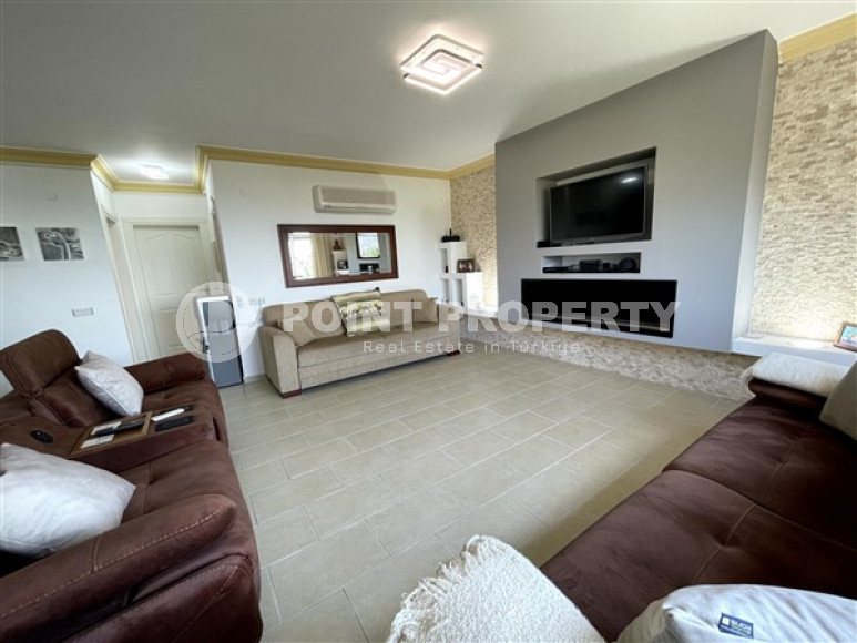 Квартира с выходом в сад, площадью 120 м2, планировкой 2+1 в районе Каргыджак, Аланья-id-2752-фото-10