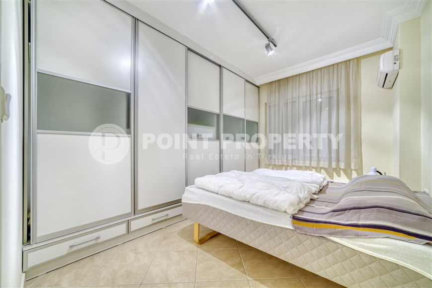 Apartment 2+1, area 120m², with sea views, on the main street of Mahmutlar, 300m from the Mediterranean Sea-id-1242-photo-8