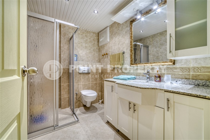 Apartment 2+1, area 120m², with sea views, on the main street of Mahmutlar, 300m from the Mediterranean Sea-id-1242-photo-10