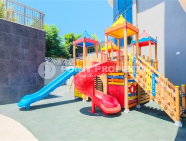 Luxury apartment 1+1, 50m², in a new premium complex on the first coastline in Kargicak.-id-2759-photo-3