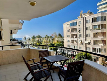 Furnished three-room apartment, 125m², 200m from the sea in the center of Mahmutlar, Alanya-id-2762-photo-3