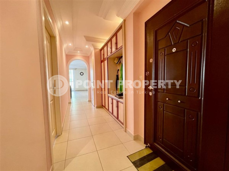 Furnished three-room apartment, 125m², 200m from the sea in the center of Mahmutlar, Alanya-id-2762-photo-7