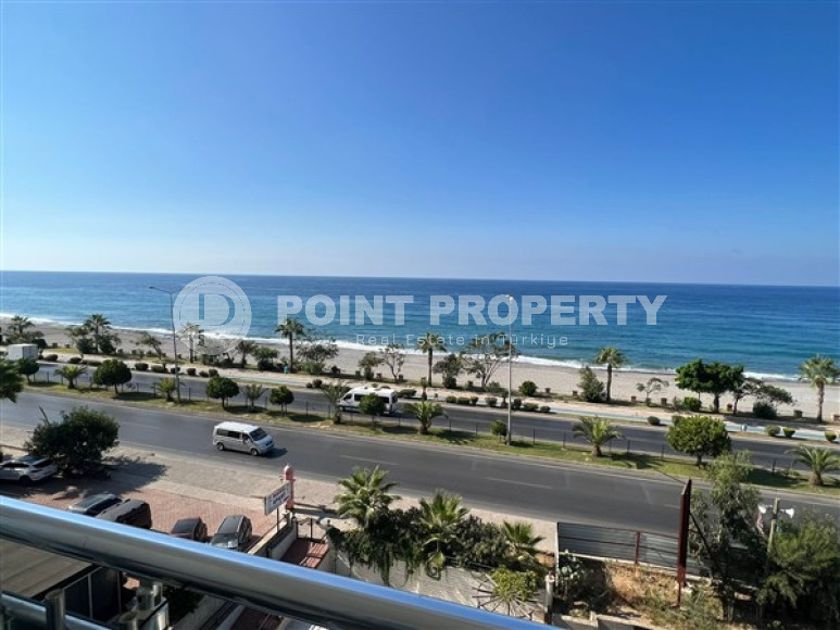 Первая береговая линия в Кестеле: меблированный пентхаус с тремя спальнями, 140м²-id-2763-фото-17