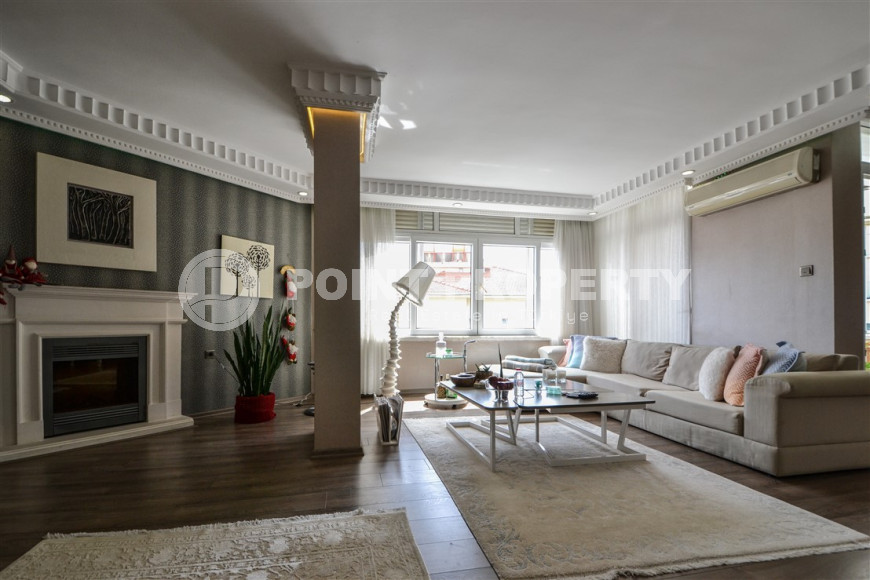 Шикарные и просторные меблированные четырехкомнатные апартаменты 3+1 площадью 260 м2 в жилом комплексе в самом центре Аланьи, в 900 метрах от моря-id-1243-фото-10