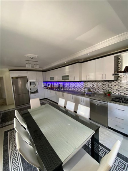 Magnificent penthouse 4+1, 220m², in the center of Kestel, Alanya, 450m from the sea-id-2767-photo-7