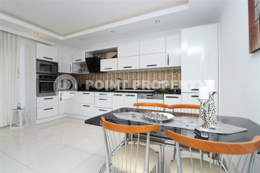 Clean and comfortable apartment 2+1, Mahmutlar, Alanya, with two balconies, sea and mountain views-id-2772-photo-4