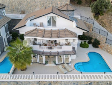 Фешенебельная частная вилла с четырьмя спальнями, 350м², на склоне гор Торос в районе Алании - Тепе-id-2773-фото-2