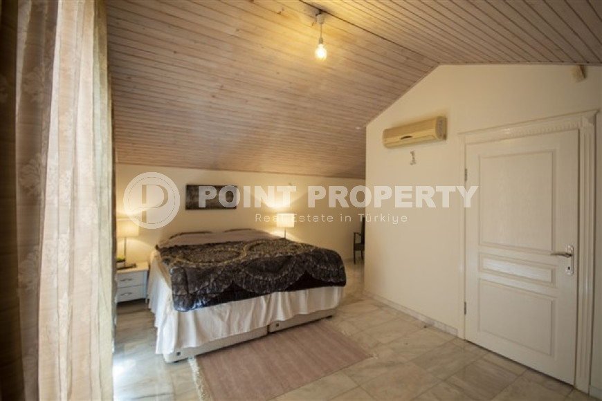 Luxurious four-bedroom private villa, 350m², on the slopes of the Taurus Mountains in Alanya - Tepe-id-2773-photo-18