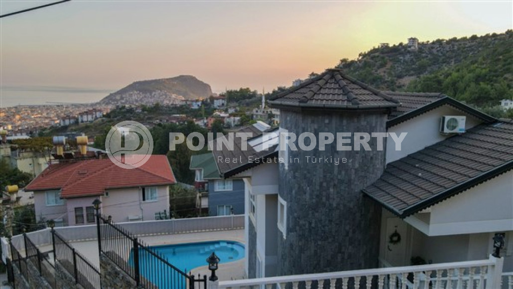 Фешенебельная частная вилла с четырьмя спальнями, 350м², на склоне гор Торос в районе Алании - Тепе-id-2773-фото-40