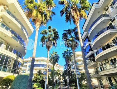 Cozy three-room apartment, 110m², in a comfortable residence 800m from the sea in Oba, Alanya-id-2778-photo-3