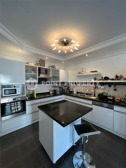 Cozy three-room apartment, 110m², in a comfortable residence 800m from the sea in Oba, Alanya-id-2778-photo-9