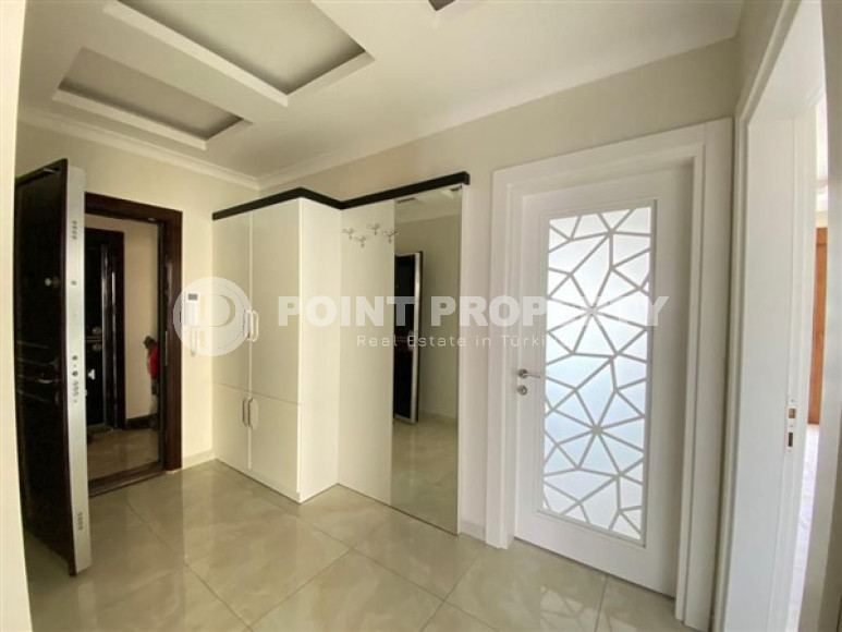 Two bedroom apartment, 150m², with separate kitchen in a complex with a swimming pool in Lower Oba, Alanya-id-2779-photo-5