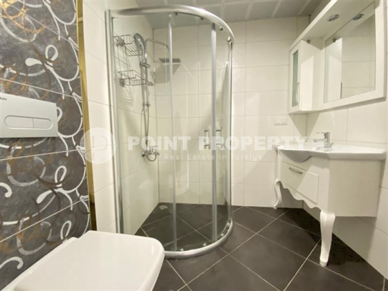 Two bedroom apartment, 150m², with separate kitchen in a complex with a swimming pool in Lower Oba, Alanya-id-2779-photo-8