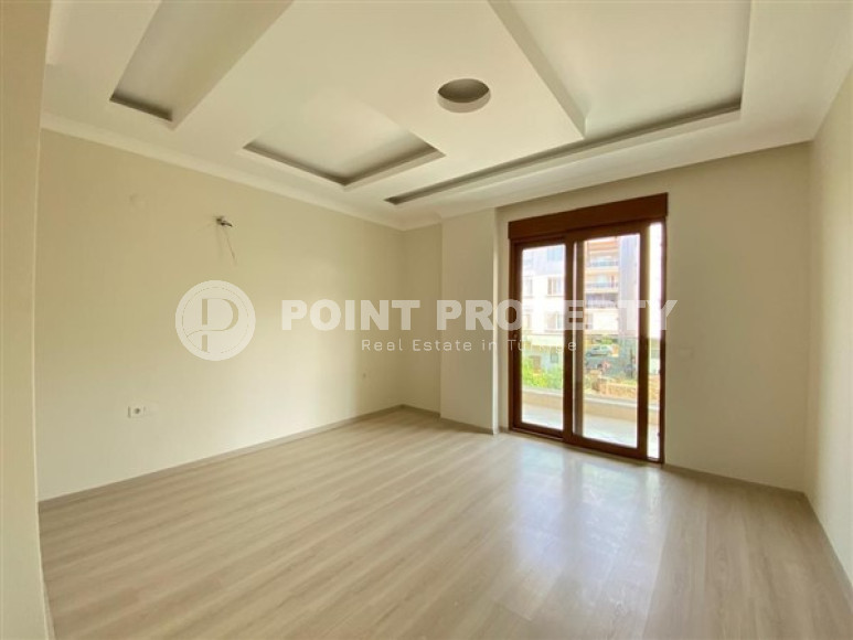 Two bedroom apartment, 150m², with separate kitchen in a complex with a swimming pool in Lower Oba, Alanya-id-2779-photo-9