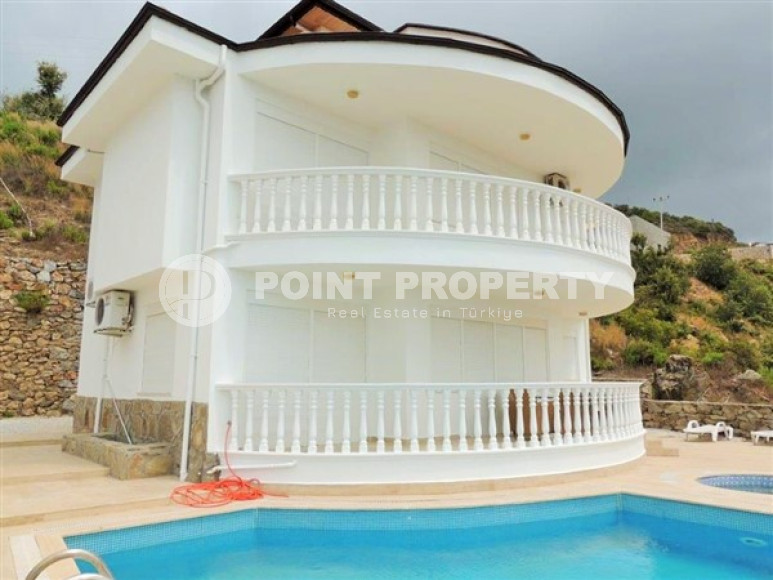 Меблированная вилла 4+1, 200м², с отличными видами в районе Алании – Каргыджак в 1500м от моря-id-2780-фото-29