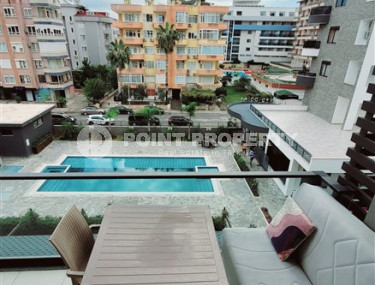 Elegant and small two-room apartment in the lower Oba area, Alanya, 150 meters from the sea, in a five-story complex with 24-hour security-id-2784-photo-2