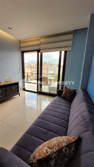Elegant and small two-room apartment in the lower Oba area, Alanya, 150 meters from the sea, in a five-story complex with 24-hour security-id-2784-photo-8