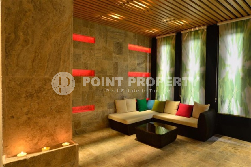 Elegant and small two-room apartment in the lower Oba area, Alanya, 150 meters from the sea, in a five-story complex with 24-hour security-id-2784-photo-17