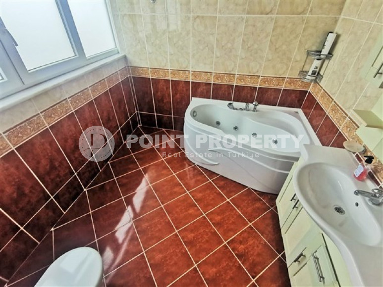 Colorful five-room duplex, 195 m2, 450 meters from the sea, Oba district, Alanya-id-2787-photo-5