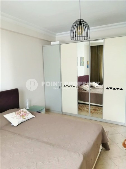 Ready to move in, three-room apartment, 120m², 450m from the sea in the Alanya area - Lower Oba-id-2790-photo-11