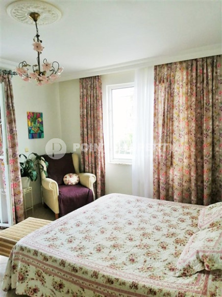 Ready to move in, three-room apartment, 120m², 450m from the sea in the Alanya area - Lower Oba-id-2790-photo-13