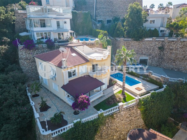 Роскошная 4+1 двухэтажная вилла, 280 м2, на участке земли 450 м2 Каргыджак, Аланья-id-2796-фото-3