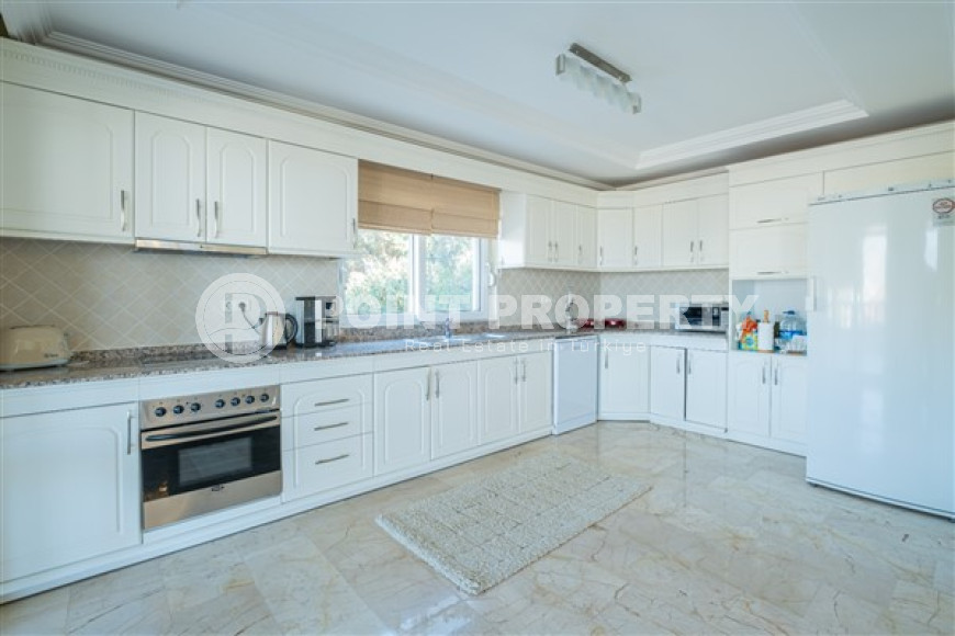 Роскошная 4+1 двухэтажная вилла, 280 м2, на участке земли 450 м2 Каргыджак, Аланья-id-2796-фото-10